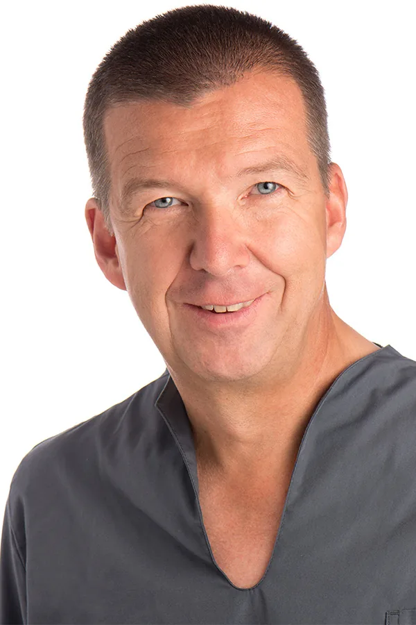 Dr. Thorsten Bettin. Zahnarzt Hildesheim